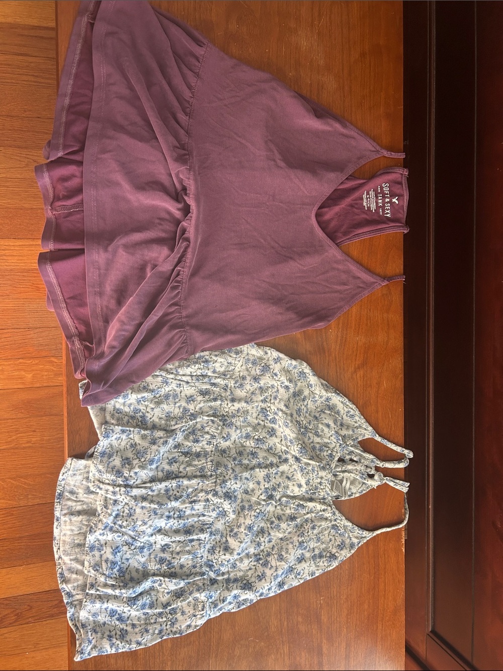 American Eagle Plum V-Neck & Floral Blue-White tank tops